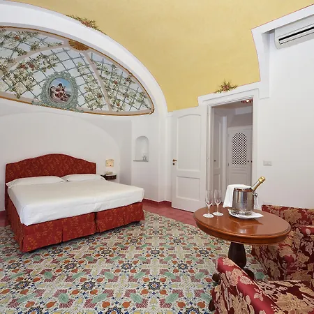 Luna Convento Hotel